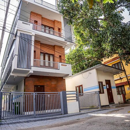 ホテル Akr Residency Kazhakuttam エクステリア 写真